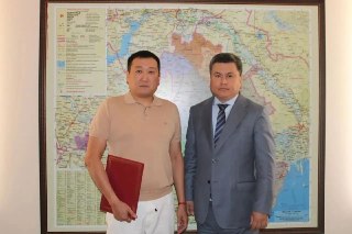 Врач из Калмыкии получил федеральную награду за службу в СВО