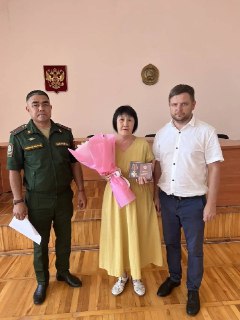 Калмыкия в честь погибших участников спецоперации вручила награды